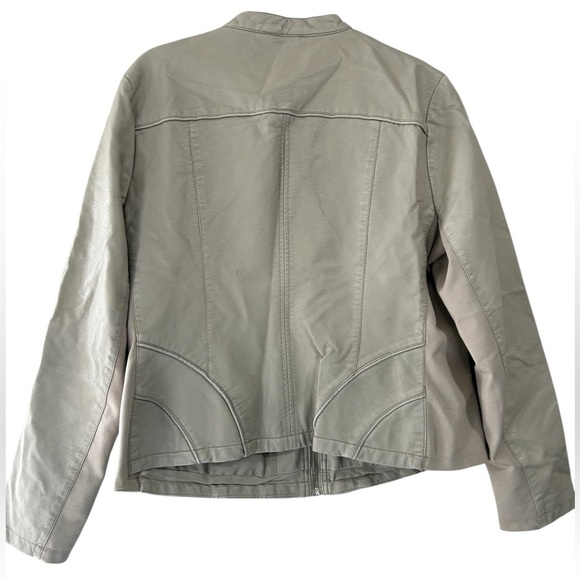 Women's Kenneth Cole Reaction Faux Cement/Sone Color Leather Moto Jacket Sz XL - Picture 5 of 6